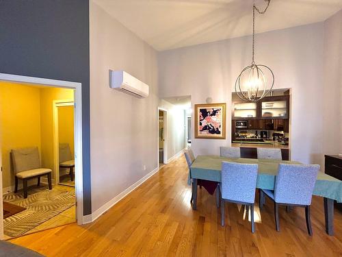 Salle à manger - 403-701 Mtée Des Pionniers, Terrebonne (Lachenaie), QC - Indoor Photo Showing Dining Room