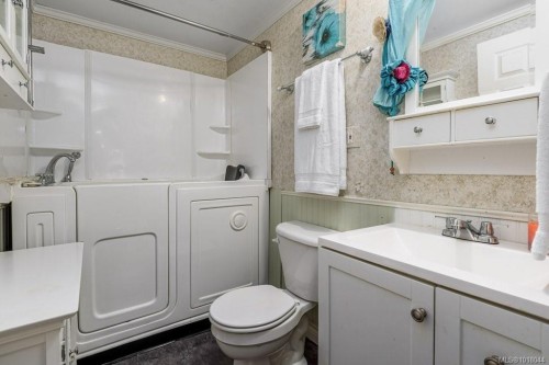 61-3216 Back Rd, Comox, BC 