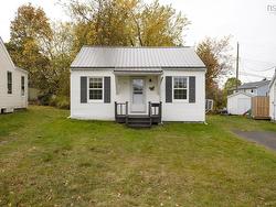 21 Highland Drive  New Glasgow, NS B2H 4C3