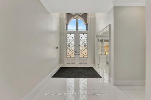 7 Bernini Court, Hamilton, ON - Indoor Photo Showing Other Room