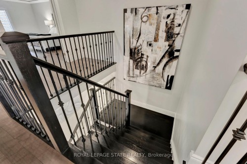 7 Bernini Court, Hamilton, ON - Indoor Photo Showing Other Room