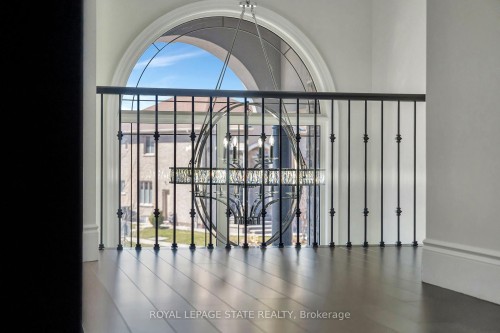 7 Bernini Court, Hamilton, ON - Indoor Photo Showing Other Room