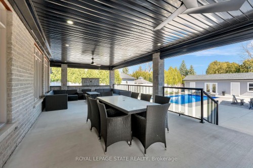 7 Bernini Court, Hamilton, ON -  With Exterior