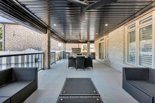 7 Bernini Court, Hamilton, ON - Outdoor With Exterior