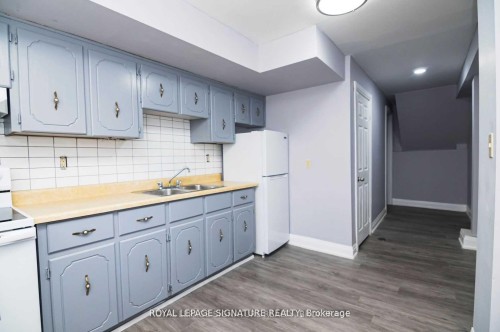 827 Stainton Drive, Mississauga, ON 