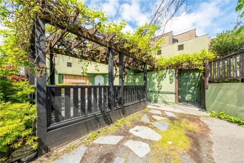 77 & 85 Skinner St, Nanaimo, BC 