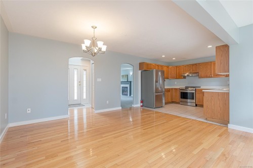 621 Wallace Pl, Ladysmith, BC 