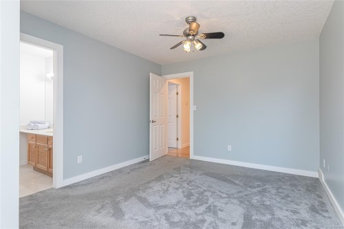 621 Wallace Pl, Ladysmith, BC 