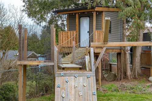 621 Wallace Pl, Ladysmith, BC 