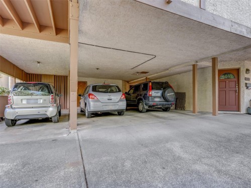 1335 Rudlin St, Victoria, BC 