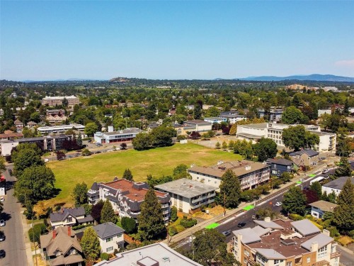 1335 Rudlin St, Victoria, BC 