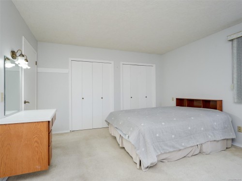 1335 Rudlin St, Victoria, BC 