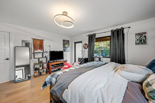 650 Lazo Rd, Comox, BC 