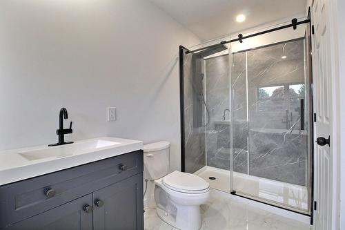 Bathroom - 106 Ch. Southière, Magog, QC - Indoor Photo Showing Bathroom
