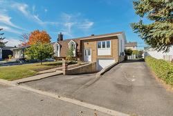 968 Rue Le Gardeur  Mascouche, QC J7K 2M6