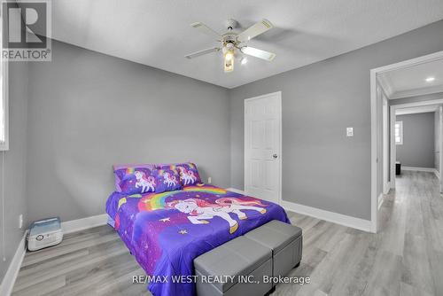 339 Parklane Road, Oakville, ON - Indoor Photo Showing Bedroom