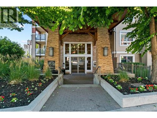 1099 Sunset Drive Unit# 424, Kelowna, BC - Outdoor