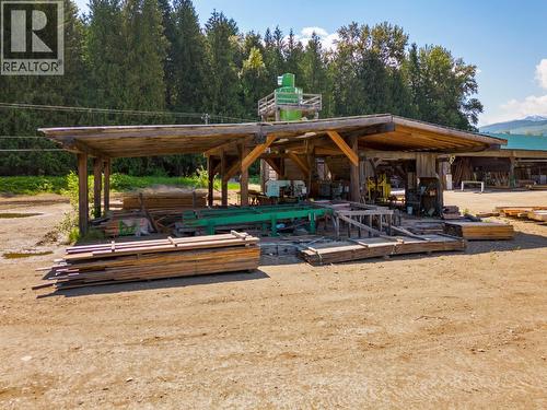 209 Lardeau River Road, Meadow Creek, BC 