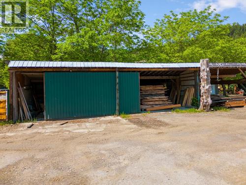 209 Lardeau River Road, Meadow Creek, BC 