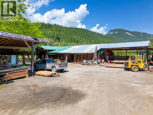 209 Lardeau River Road, Meadow Creek, BC 