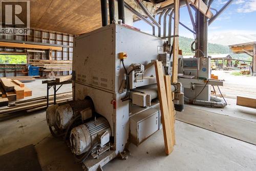 209 Lardeau River Road, Meadow Creek, BC 