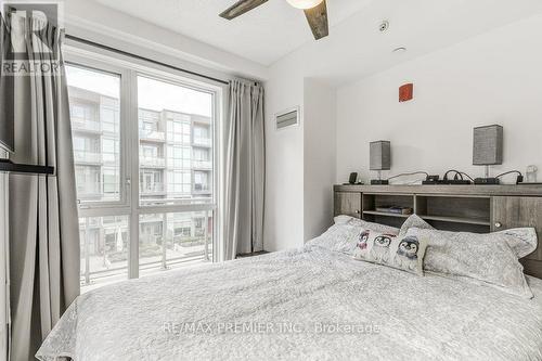 C417 - 5260 Dundas Street, Burlington, ON - Indoor Photo Showing Bedroom