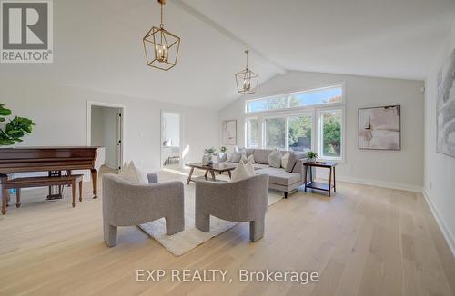 919 Union Street, Kitchener, ON - Indoor