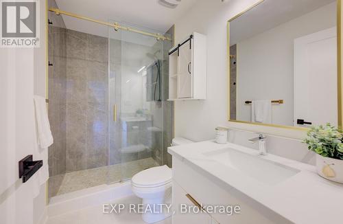 919 Union Street, Kitchener, ON - Indoor Photo Showing Bathroom