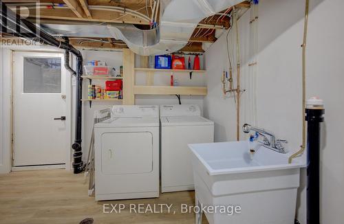919 Union Street, Kitchener, ON - Indoor Photo Showing Laundry Room