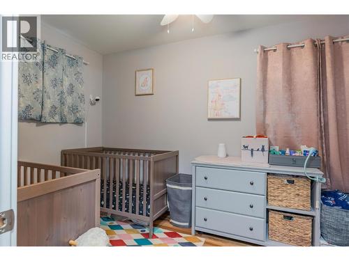 680 Hendry Street, Trail, BC - Indoor Photo Showing Bedroom