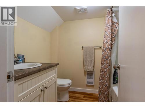 680 Hendry Street, Trail, BC - Indoor Photo Showing Bathroom