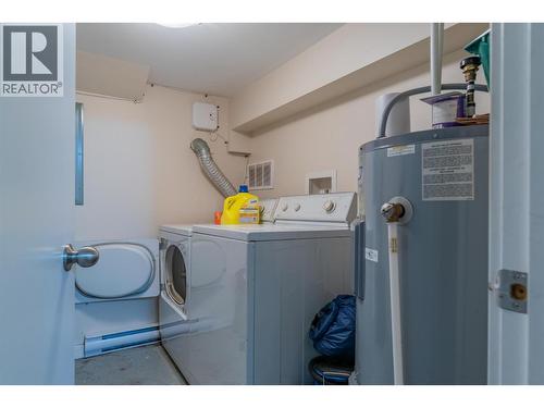 680 Hendry Street, Trail, BC - Indoor Photo Showing Laundry Room