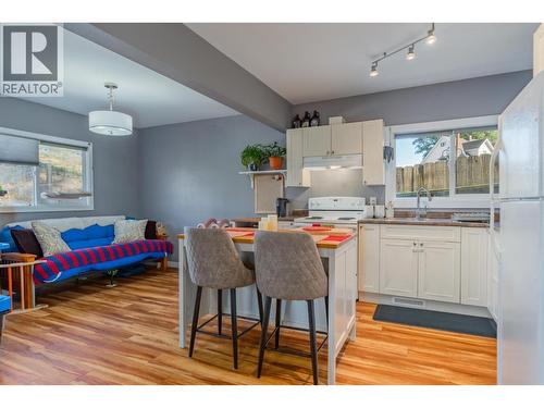680 Hendry Street, Trail, BC - Indoor Photo Showing Kitchen
