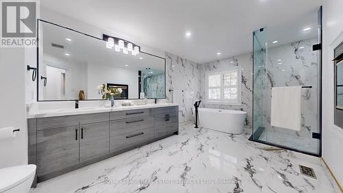 2416 Mississauga Road, Mississauga, ON - Indoor Photo Showing Bathroom