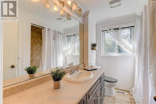 8 Haslemere Avenue, Brampton, ON - Indoor Photo Showing Bathroom