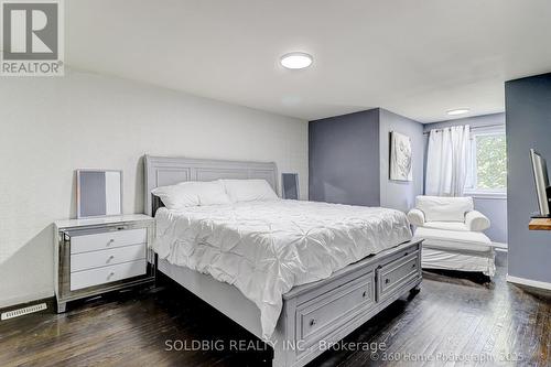 8 Haslemere Avenue, Brampton, ON - Indoor Photo Showing Bedroom