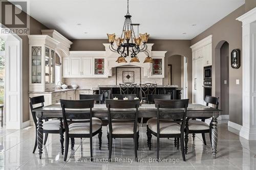 95 Old Ruby Lane, Puslinch, ON - Indoor Photo Showing Dining Room