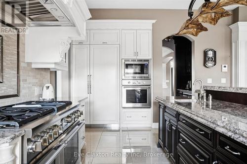 95 Old Ruby Lane, Puslinch, ON - Indoor Photo Showing Kitchen With Upgraded Kitchen