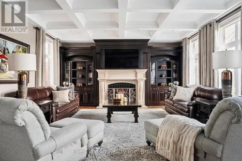 95 Old Ruby Lane, Puslinch, ON - Indoor Photo Showing Living Room With Fireplace