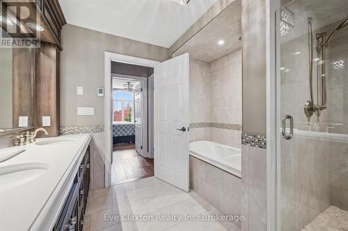 95 Old Ruby Lane, Puslinch, ON - Indoor Photo Showing Bathroom