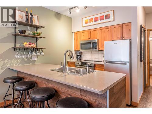 9808 Silver Star Road Unit# 109, Vernon, BC - Indoor Photo Showing Kitchen With Double Sink