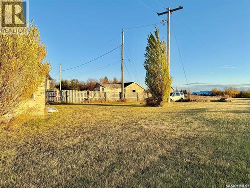 100 Main Street, Aylesbury, SK - Outdoor