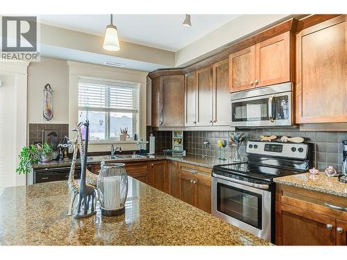2070 Boucherie Road Unit# 517 Lot# 24-1-4, West Kelowna, BC - Indoor Photo Showing Kitchen With Stainless Steel Kitchen With Double Sink
