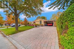 49 TUNMEAD SQUARE  Toronto, ON M1B 1X1