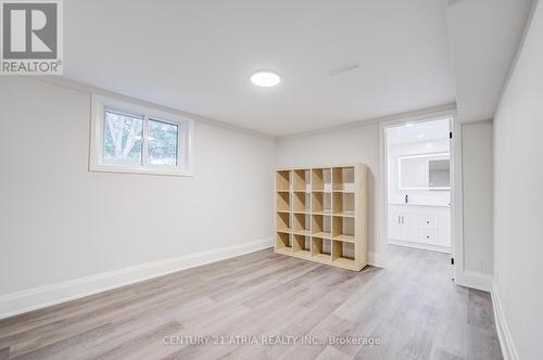 33 Sir Brandiles Place, Markham, ON - Indoor Photo Showing Other Room