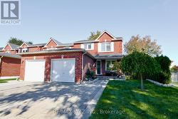 97 STUART ROAD  Clarington (Courtice), ON L1E 2A2