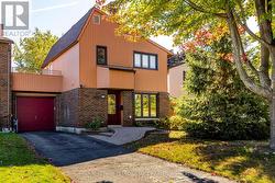 53 SAMPLE ROAD  Ottawa, ON K1V 9T9