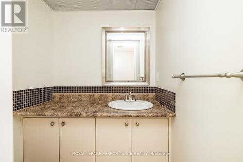 Mainfloor powder room - 53 Sample Road, Ottawa, ON - Indoor Photo Showing Bathroom