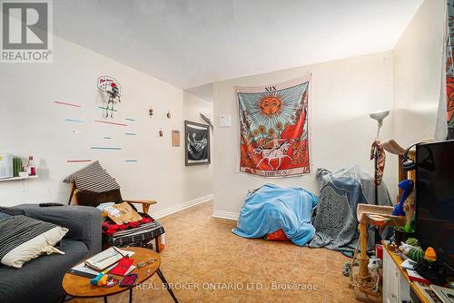 295 St. Andrew Street, Ottawa, ON - Indoor