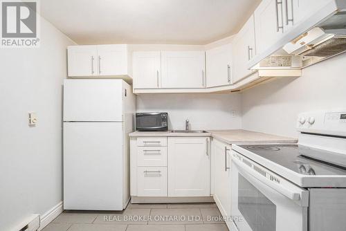 295 St. Andrew Street, Ottawa, ON - Indoor Photo Showing Kitchen